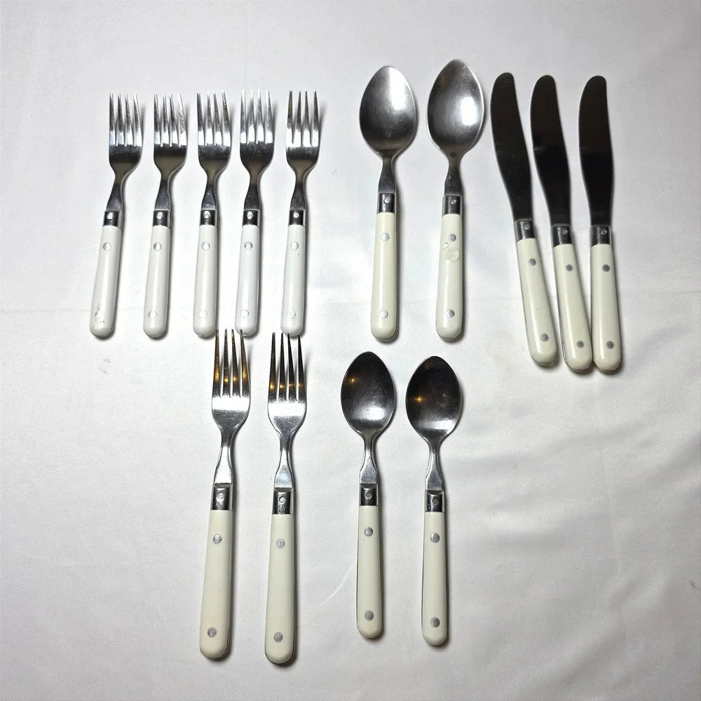 WF Mardi Gras Flatware Set 14pc Stainless Steel Cream Riveted Handle Bistro